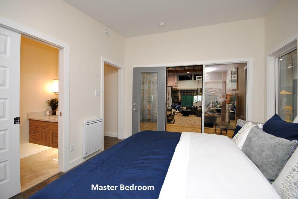 19 Oasis Master Bedroom